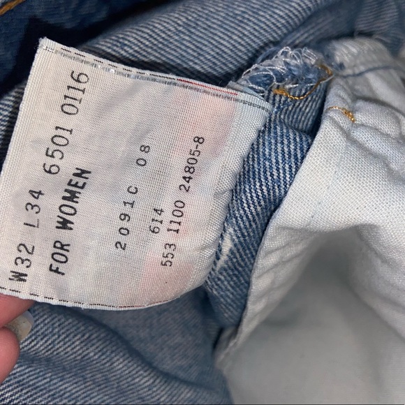 Vintage Levi’s 501 Cut Off medium Wash Jeans - Picture 10 of 13